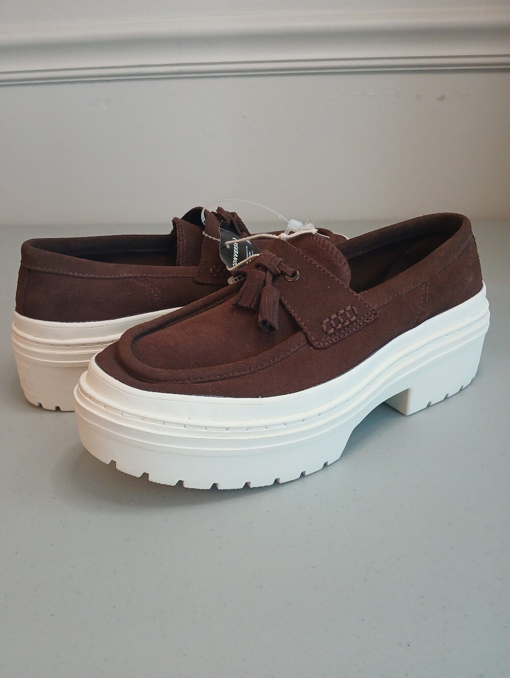 Brown & White Suede Tassel Lug Sole Loafers 9.5 New! Chuck Taylor All Stars